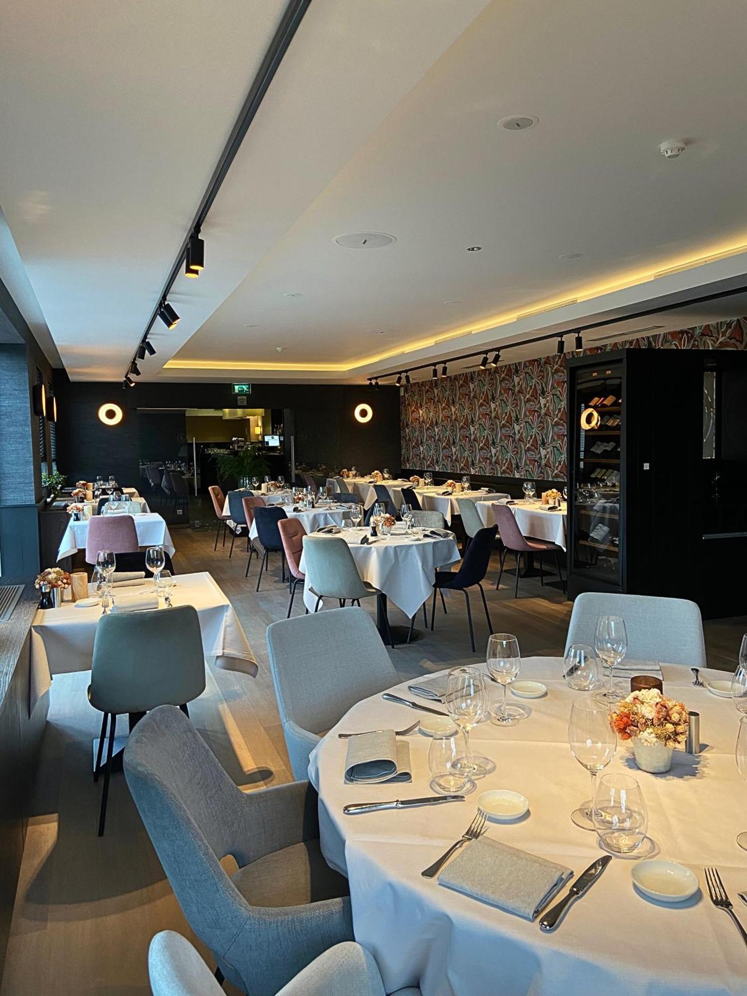 לוקרן Biznis Hotel מראה חיצוני תמונה