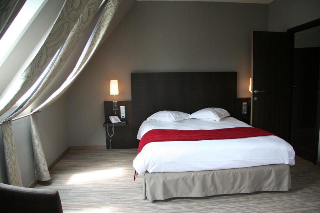 לוקרן Biznis Hotel חדר תמונה