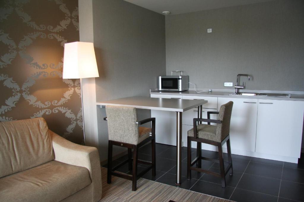 לוקרן Biznis Hotel חדר תמונה