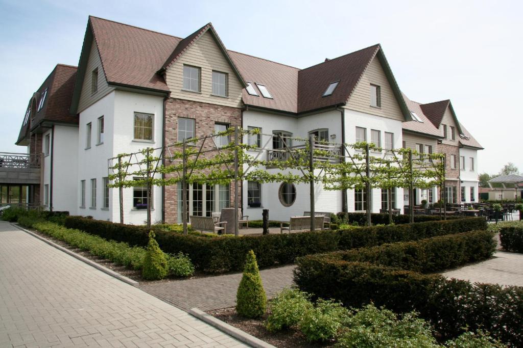 לוקרן Biznis Hotel מראה חיצוני תמונה